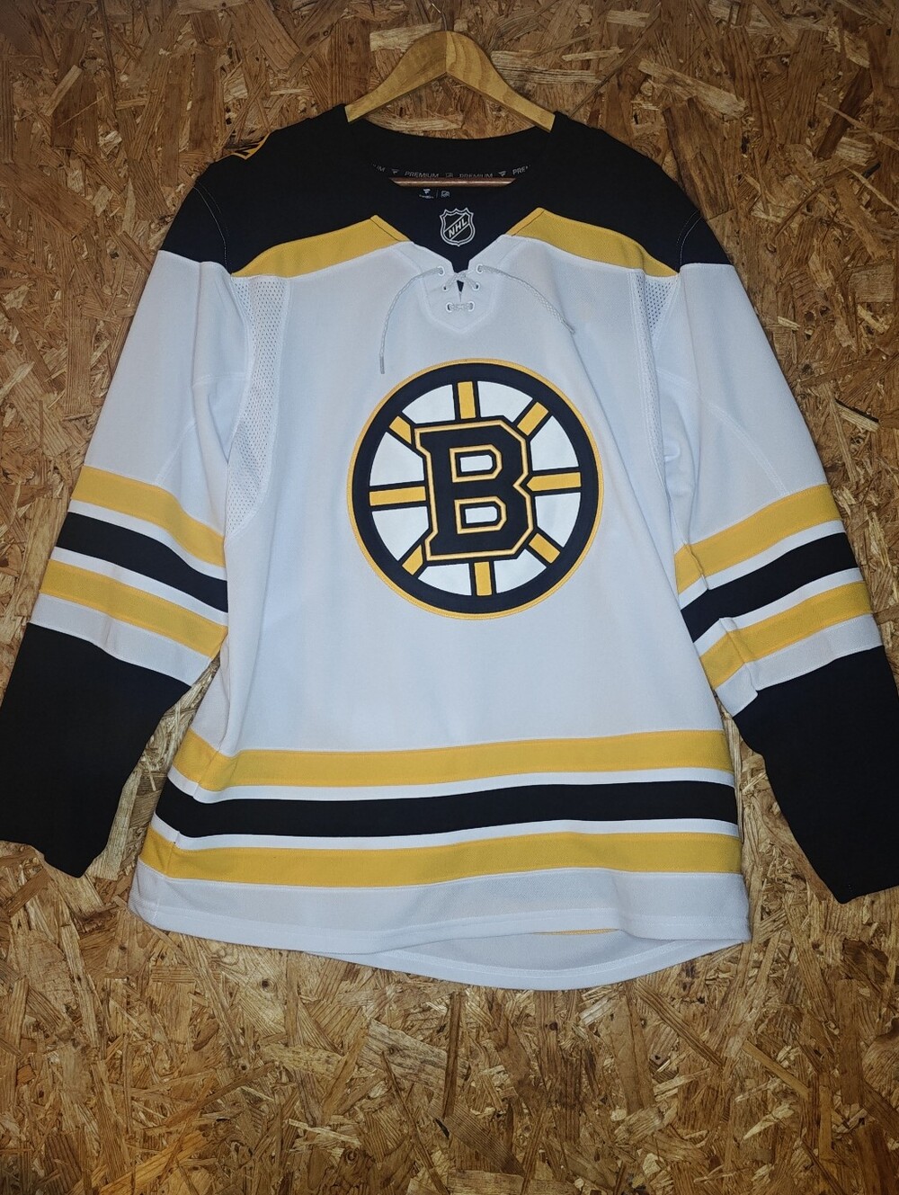 Boston Bruins Fanatics Premium NHL Hockey Jersey White Away - Like New